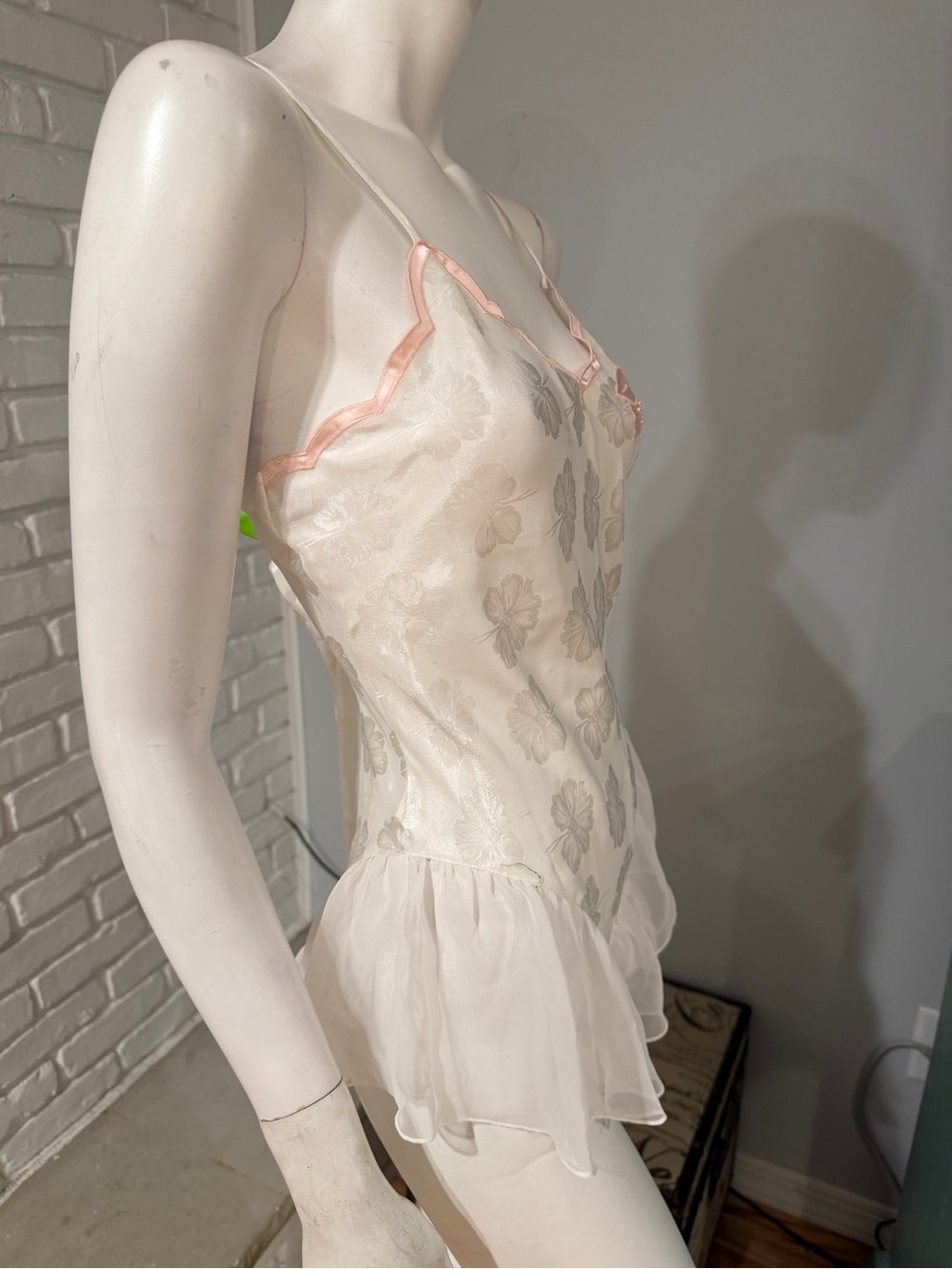 Vintage Gold Label Victoria’s Secret Teddy Bodysuit S Ivory Floral Satin Chiffon - Picture 4 of 13